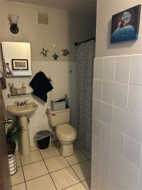 Baño completo con bañera