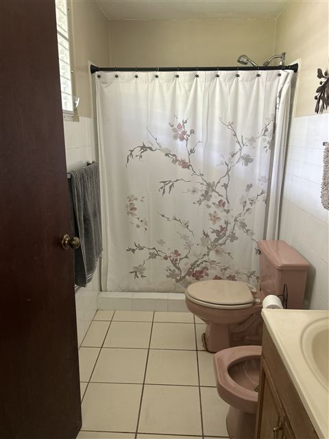 Segundo baño completo con ducha